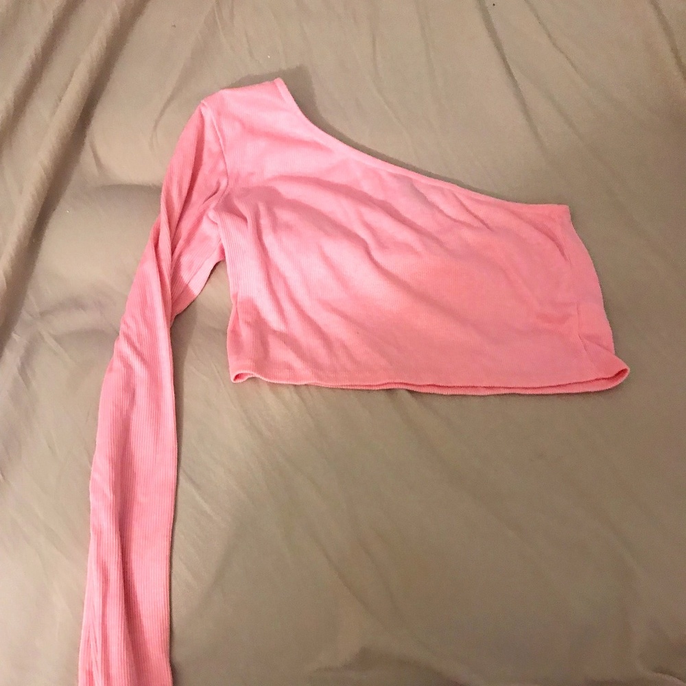one shoulder crop top